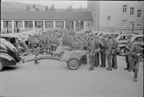 Called up infantrymen gathering; 1940.