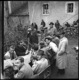 Italian refugees; 1944.