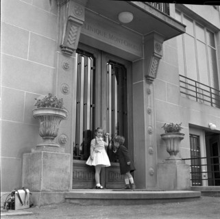 Victoria and Eugene Chaplin, 1957.