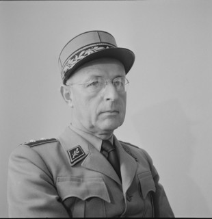 Charlotte of Luxembourg with federal president Etter, Berne 1947