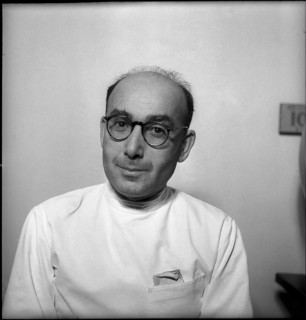 Prof. Dr. med. Hans Goldmann, 1946.
