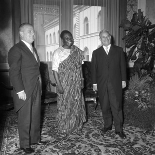 Nello Celio, Kwaku Baprui Asante, Roger Bonvin, Berne 1967.