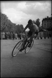 Hans Schütz, race cyclist.