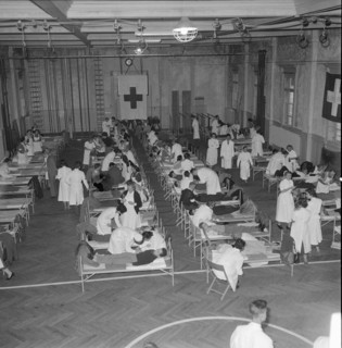 Zurich academicians giving blood for Hungary 1956.