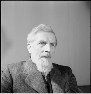 Ernst Oehli, writer.
