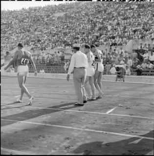 Rome 1960: second semi-final 400m hurdles; Howard, Matthias, Galliker.