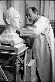 Walter Knecht, sculptor .