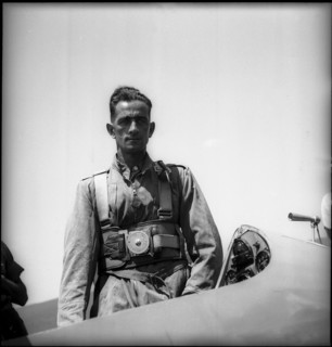 Pilot Fritz Glur before taking off to Arbedo, 1947.