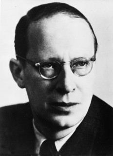 Robert Blum, musical director 1960 .