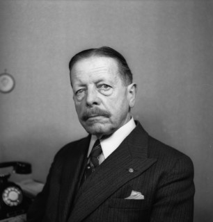 Henri George, 1950.