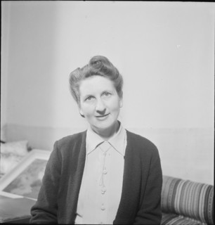 Miss Dr. Juliette Ernst, Basel 1944 .