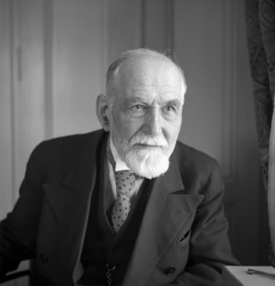 Prof. Dr. Charles Séchehaye, Geneva 1945.