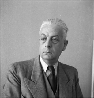 Arthur Tzaut, director 1945