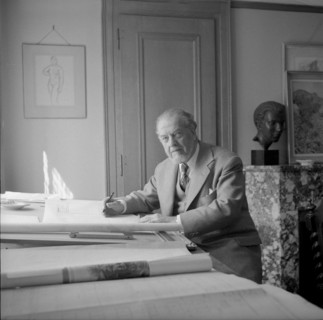 Charles-Franvßois Thv©venaz ca. 1954 .
