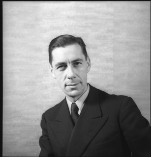 Bernard de Colmont, research scientist 1945 .