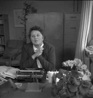 Elisabeth Thommen, writer ca. 1950 .