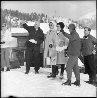From L to R: Montgomery, Princess marina (Duchess of Kent), Princess Alexandra, Robert Readhead,