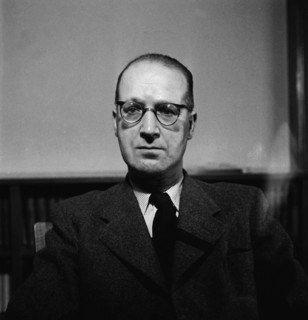 Dr. Daniel Secrétan, 1946