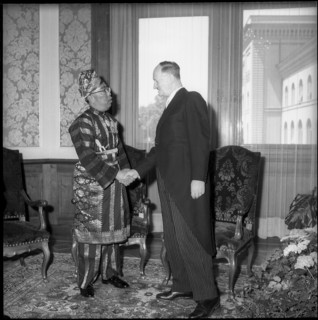 Ismail Bin Tunku Yahaya, Paul Chaudet 1962