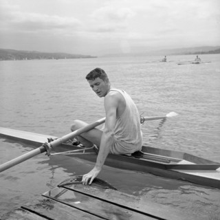 Stuart McKenzie, 1959