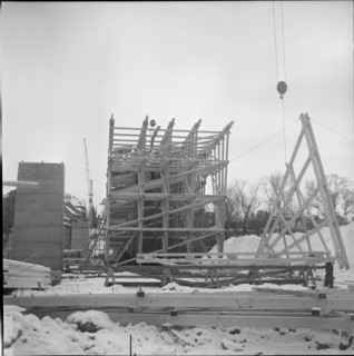 Berne, Monbijou bridge under construction, scaffolding, centring.