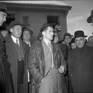 Murder case Armin Bannwart, 1952: Kurt Schürmann, Zurich jury visits scene of crime in Reinach