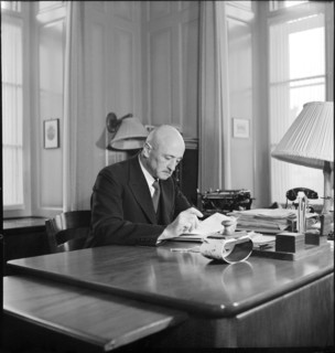 Dr. jur. Paul Altwegg, Berne 1944