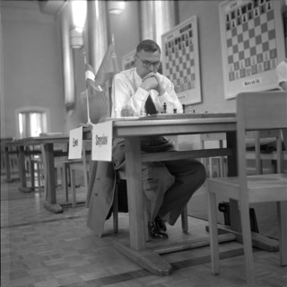 Chess master Max Euwe at a tournament in Lucerne 1950