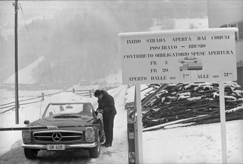 Snow removal fee on Bernina pass, january 1965