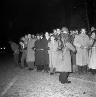 Romanian embassy Berne occupied by four armed Romanians, onlookers, 1955