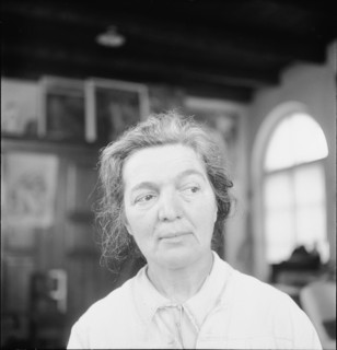 Regina Conti, paintress. ca. 1940