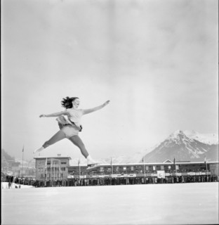 European championship of figure skating in Davos 1947: Barbara Ann Scott.
