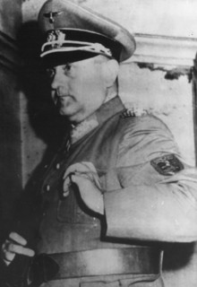 General von Choltitz, capitulation; 1944.