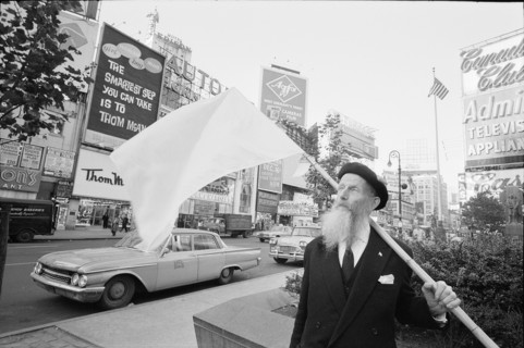 Pacifist Max Daetwyler near Times Square, New York 1962.