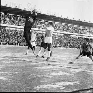 Swiss Cup 1963/64: FC La Chaux-de-Fonds - Young Boys Bern.