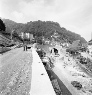 Road on the left shores of the Walensee under construction, 1959.