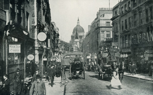 The photo dates to 1922. The caption reads: St. Paul's Cathedral, London. View from Fleet Street.
