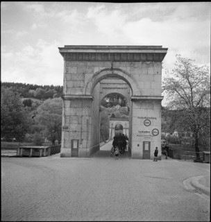Bridgehead of the Kettenbrucke in Aarau to be pulled down 1947.