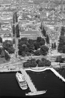 Zurich 1972: Burkliplatz and Bahnhofstrasse.