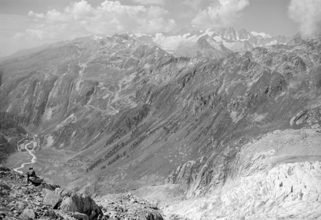 Gletsch in upper Rhone valley with Garstenhorner 1950.