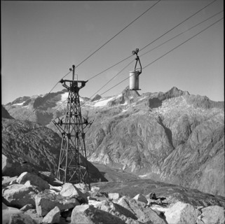 Cement transport cableway Oberwald-Oberaar 1951.