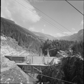 Bärenburg balancing reservoir under construction, around 1959