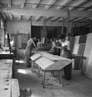 Rehetobel, carpenter at the Max Stählin & Cie furniture factory; 1944