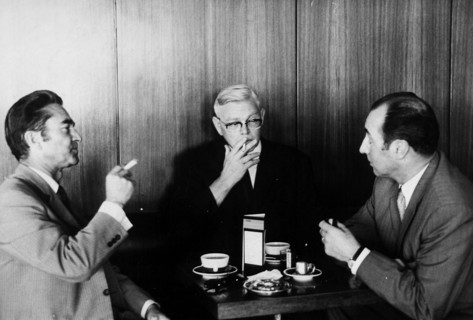 Bachmann and Günthard with airport manager Egli, 1970