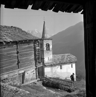 Mountain village St. Martin in the Valais, 1942