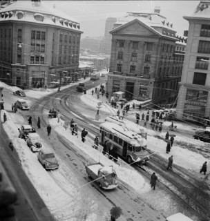Snowfall in Lausanne: Place Saint François; 1952