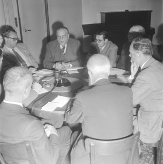 Politicians discussing in the radio studio Zurich, 1947