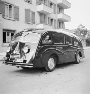 Taxi with Eight Seats, 1945