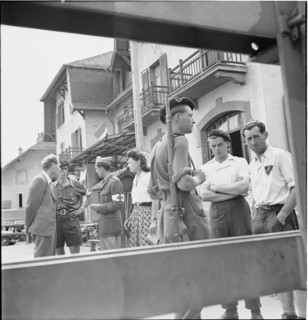 WW 2: G. Pasche (left) talking with commissar Chauvière, border Moillesullaz 1944