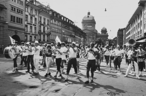 Cup final 1986: FC Sion -Servette Geneva; Sion supporters in the streets of Berne